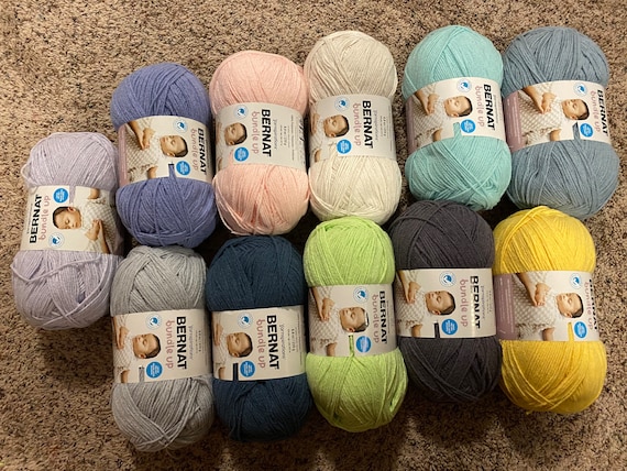  Bernat Bundle Up Beluga Yarn - 3 Pack of 141g/5oz - Polyester -  4 Medium (Worsted) - 267 Yards - Knitting, Crocheting & Crafts : Everything  Else
